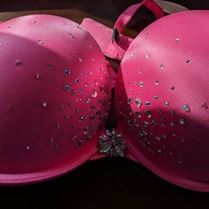 Victoria's Secret 38C Bombshell Bra